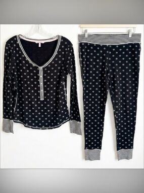 Victoria's Secret Navy Blue with Snowflake Pajama Set, Contrasting Cuffs, Trim
